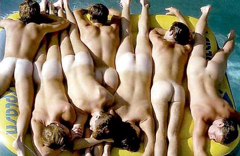 1er expérience naturiste mecs hétéros